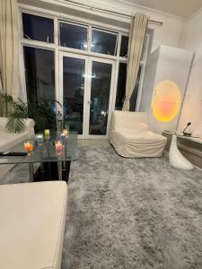 Acton Garden 2 bed flat