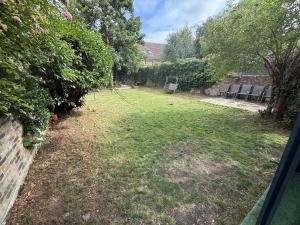 Acton Garden 2 bed flat