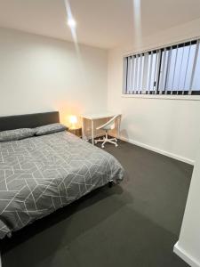 Modern and Comfortable Queen Room - OR2