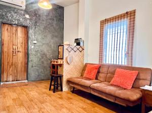 Baan Ploen Dee - Wat Arun