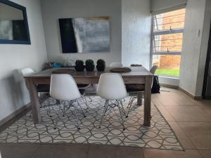 No 3 Breakerview Bay