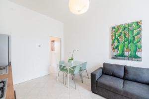 Green Certosa - Bright & Modern - 2 Steps from Train Station by InnStay