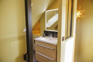 Appartements Au P-tit Bouchon - free parking - duplex : photos des chambres