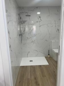 Bright & Modern Apartment - Rose y Maya