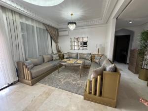 Apparemment première village