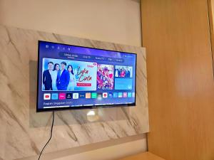 Apatermend grand kamala lagoon 1BR Cozy & Elegant by LuckyStay