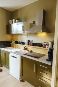 Appartements Au P-tit Bouchon - free parking - duplex : photos des chambres