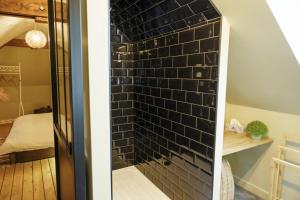 Appartements Au P-tit Bouchon - free parking - duplex : photos des chambres