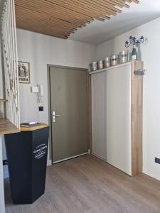 Appartements Au P-tit Bouchon - free parking - duplex : photos des chambres