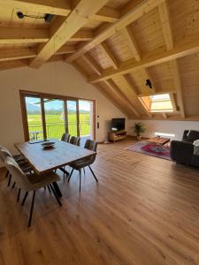 Gams im Glück - 3hvězdičkové hotely ve městě Hopferau