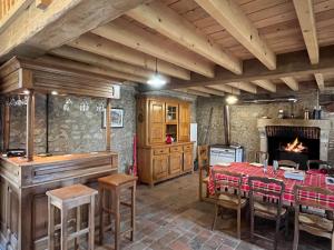 Maisons de vacances Maison du Garde Forestier au coeur des Chateaux de la Loire : photos des chambres