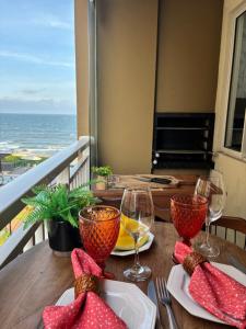 Apartamento Frente Mar, Churrasqueira, Piscina, Jacuzzi, 20 Minutos do Beto Carrero - 4hvězdičkové hotely ve městě Barra Velha