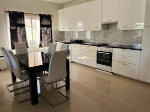 ANDRIAS luxury family studio near Casino limassol