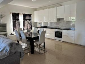 ANDRIA'S luxury family studio near Casino limassol