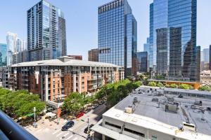 Blueground Downtown Austin pool nr Congress Ave ATX-336