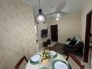 Canto do Forte - 1dorm - ate 6 Hospedes, recém reformado próximo a Av Gastronômica de melhores bares e restaurantes com musica ao vivo