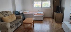MM Apartment in a great location, 6th floor, 2 balconies
