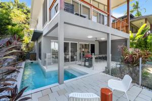 Sandveil at Trinity Beach