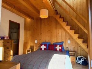 Maison de village aux Allues, 3 chambres, proche commerces - FR-1-411-987