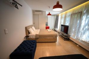 Tsakalof 10A View by Zeussuites