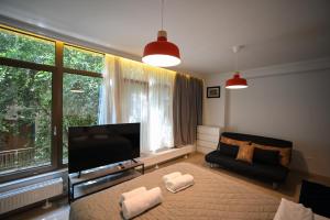 Tsakalof 10A View by Zeussuites