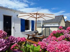 Maisons de vacances Les heures tranquilles - Vue mer - 50m de la plage : photos des chambres
