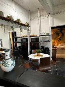 Luxury City Apartment with garden terrace, bm Garden no1, free parking