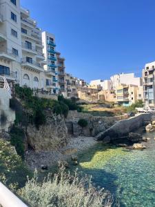 Seaview Penthouse with Hidden Beach