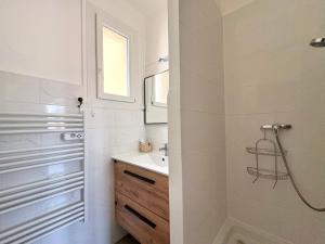 Appartements Miroball - Saint Jean du Var - Spacieux : photos des chambres