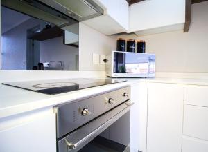 Sandton Smart Apartment Fifteen