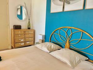 Appartements La parenthese marine, vue mer avec terrasse : photos des chambres