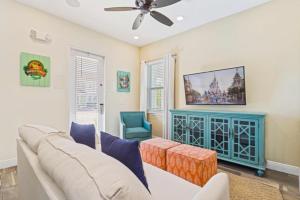 2 Bedrooms - 2 Bathrooms - Margaritaville 8081Kd