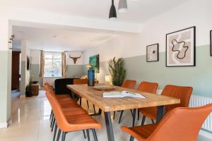 The Southwick Sanctuary - Large 6BDR with Terrace