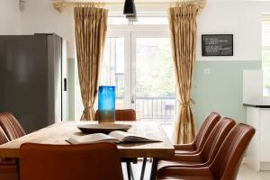 The Southwick Sanctuary - Large 6BDR with Terrace