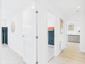 Luxury Two Bed Sleeps 7 6 beds