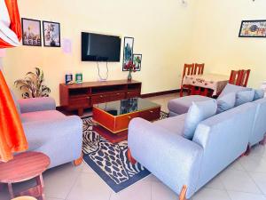 Pearl Lulu -3 Bedroom Apartments near Zanzibar Ferry and DownTown