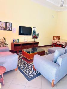 Pearl Lulu -3 Bedroom Apartments near Zanzibar Ferry and DownTown