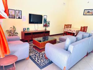 Pearl Lulu -3 Bedroom Apartments near Zanzibar Ferry and DownTown