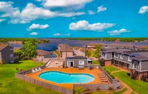 1098 Passover Road Unit 203A