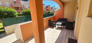 Homes of Spain, Apartamentos Paraiso de Vera Playa, Ed Tahiti, bajo G a pie de la playa, vistas piscina