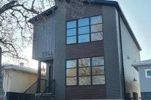 Entire New Built - Spacious 3-bedroom Suite.