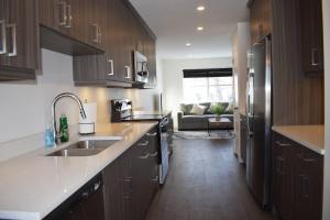 Entire New Built - Spacious 3-bedroom Suite.