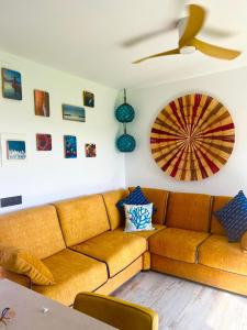 Barco - casa con jardín privado frente al mar