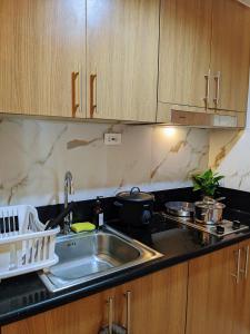 MISHAAL CITY STAYS AT SHORE 3 RESIDENCES- Mall of Asia Complex
