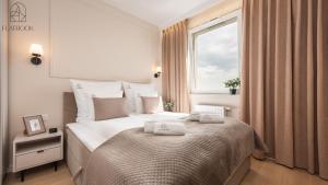 Flatbook - Seaside Apartments Nowa Letnica with a Rooftop Viewing Terrace & Gym