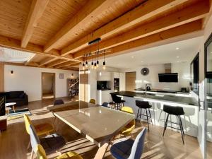 Chalets Chalet 5 pieces, garage, terrasse, 8 pers - FR-1-608-263 : photos des chambres