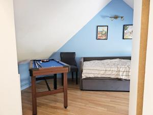 Appartements Maisonnette en duplex avec Jardin-Babyfoot et Billard : photos des chambres