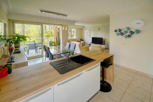 Appartements beau 3 chambres piscine parking A3B134 : photos des chambres
