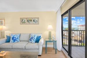 Pointe Santo D35 condo