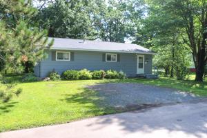 Fishermens Paradise with Fire Pit on Rice Lake!